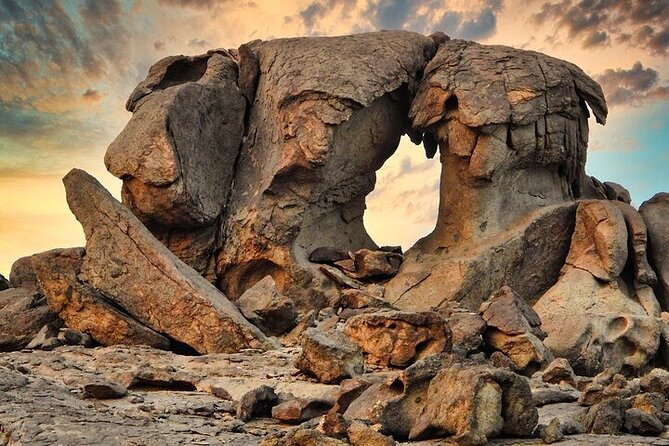 4 Hours Charming Moon Valley Hike Experience in Jeddah - Key points before you book
