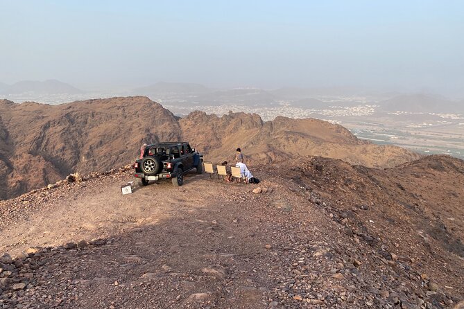 4WD Adventure in Uhud Mountain - Booking, timing, and cancellation details