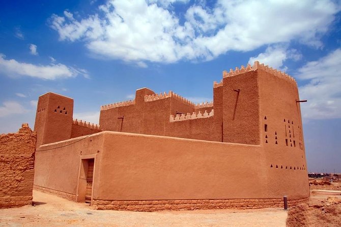 9 Days Riyadh, Edge of the World & Jeddah Tour - Six hours at a Jeddah desert camp
