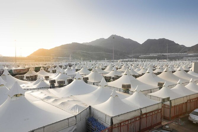 A Spiritual Journey Through the Holy Sites of Makkah - From sunset at Muzdalifah to Mina