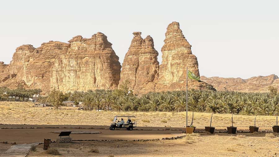 Al Ula: Dadan and Jabal Ikmah Tombs Guided Tour - The 10-minute ride to Jabal Ikmah