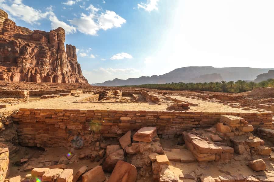 Al-Ula: Dadan & Jabal Ikmah Tour with Optional Pickup - Getting to Dadan from Winter Park