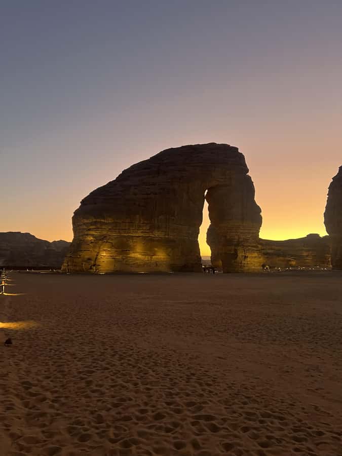 Al-Ula: Old Town, Hegra, and Elephant Rock Day Tour - Old Town, where mud-brick walls tell the story