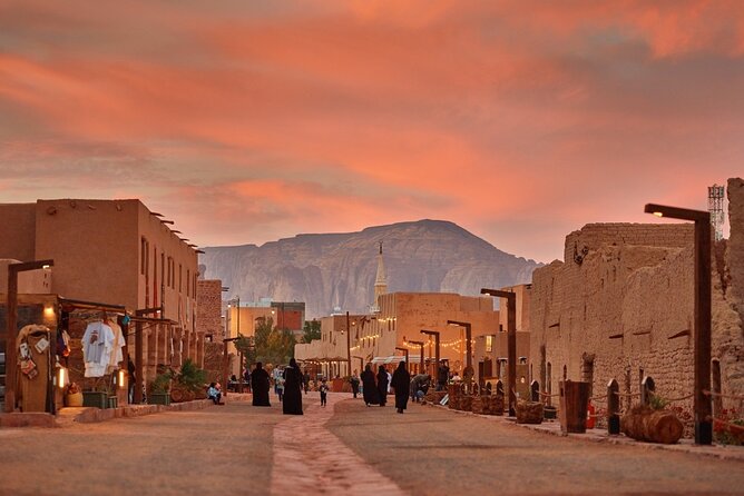 AlUla City Tour with 5 Attractions - Old AlUla, Where the Tour Feels Most Human