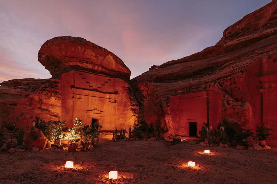 AlUla: Hegra After Dark Show with Chariot Ride - Why Hegra feels different after dark