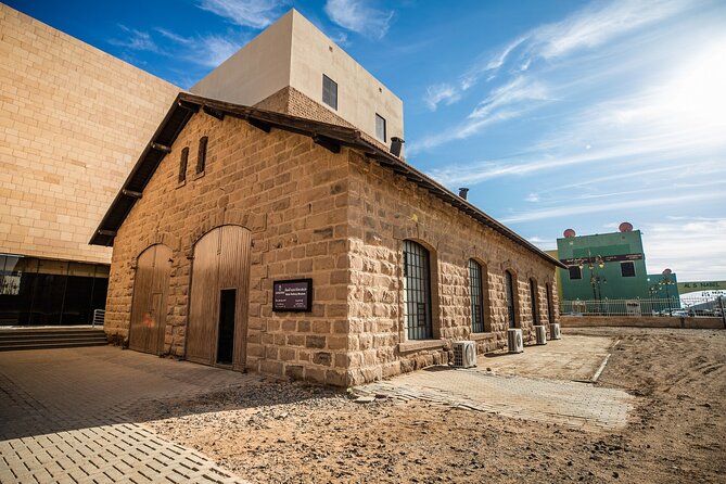 AlUla Old Town Experience - Restored lanes, cafés, shops, and a henna stop