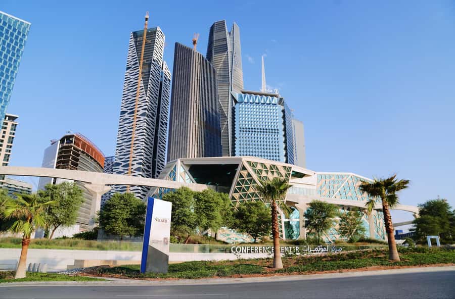 Architectural Wonders of KAFD, An Iconic Destination - How the guided format adds value
