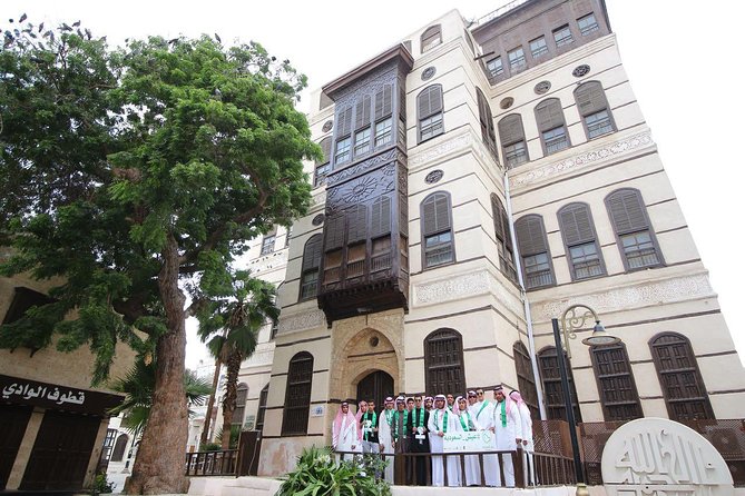 discover Jeddah city - Guides who shape the experience