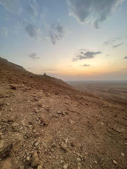 Edge of the World: Hiking & Sunset View - A One-Hour Hike Across Rugged Ground