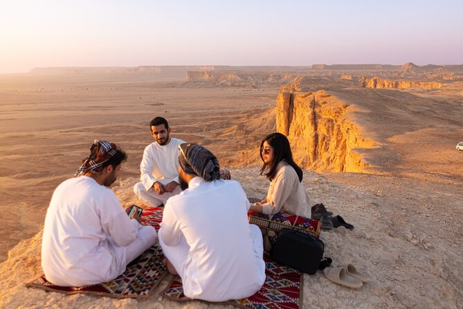 Edge of the World & Keshta in Riyadh - Timing, group size, and pace
