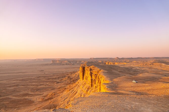 Edge of the World & Keshta in Riyadh - Reaching the 300-meter cliff