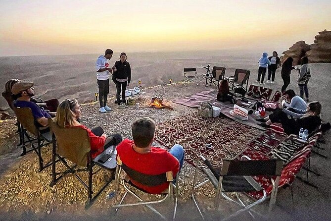 Edge of the World Tour from Riyadh Private 4x4 Car Pick up - Four hours at Jebel Fihrayn