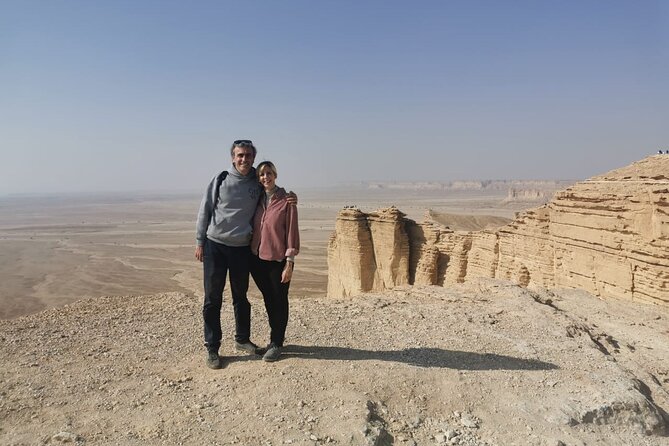 Edge Of The World Tour (Private Tour) - Elephant Rock and Jabal Abyad add useful variety