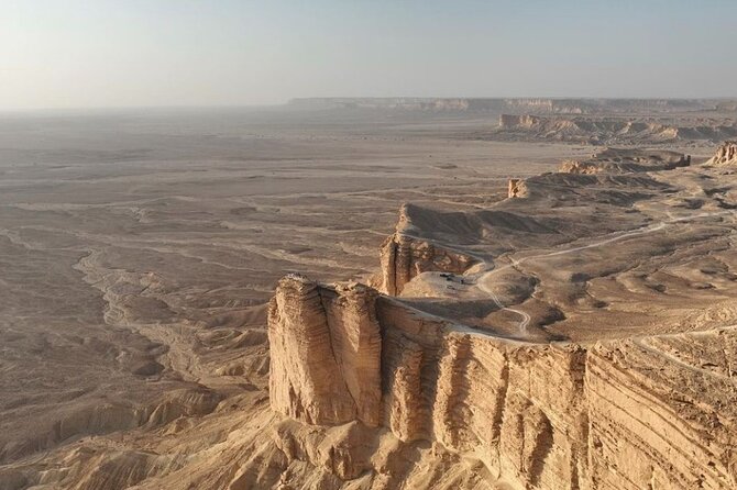 Edge Of The World Trip - Reaching Jabal Fihrayn from Riyadh