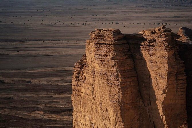 Edge Of The World Trip (Private Trip) - Jabal Fihrayn and the view toward the horizon
