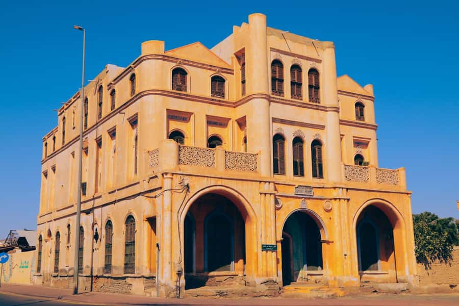 From Jeddah & Makkah: Taif Full Day Tour with Lunch - Shubra Palace and its royal setting