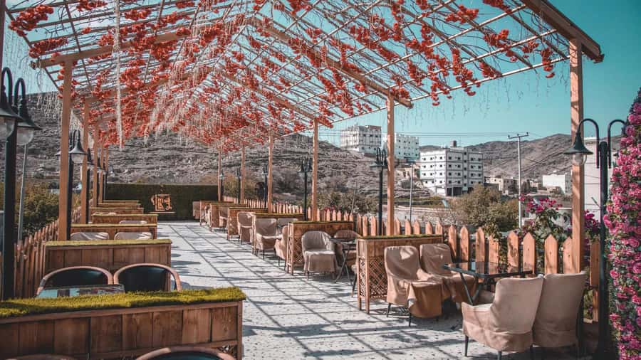 From Jeddah: Visit Taif The City of Roses - Why Taif makes a good day trip from Jeddah