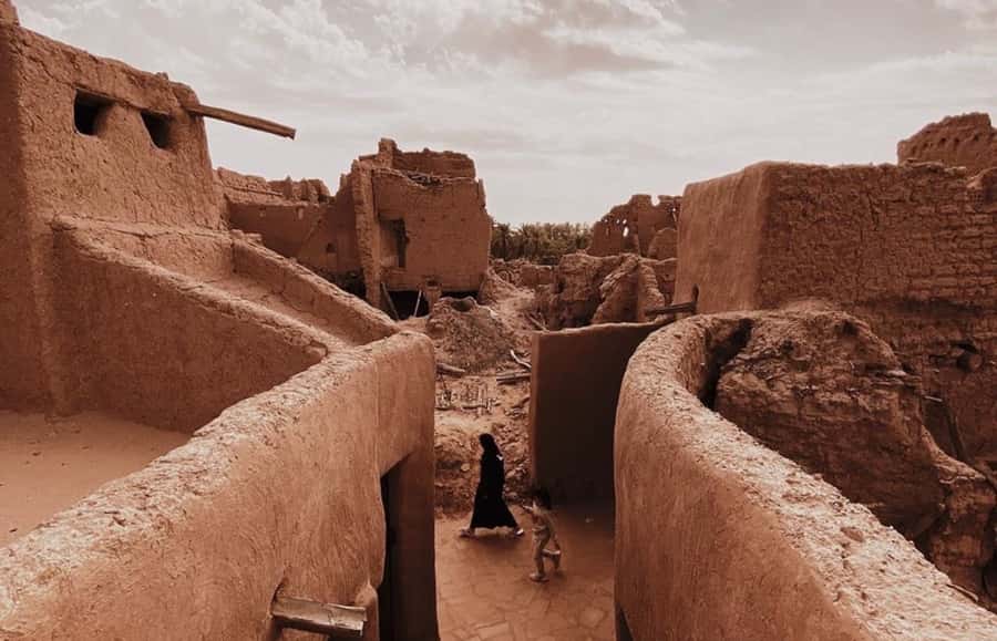 From Riyadh: Ushaiqer Village Highlights Tour with Transfer - The Two-Hour Journey Into Central Saudi Arabia