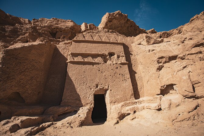 Full day Jabal Al Lawz with Biblical Sites visit - Setting out from Tabuk in a private vehicle