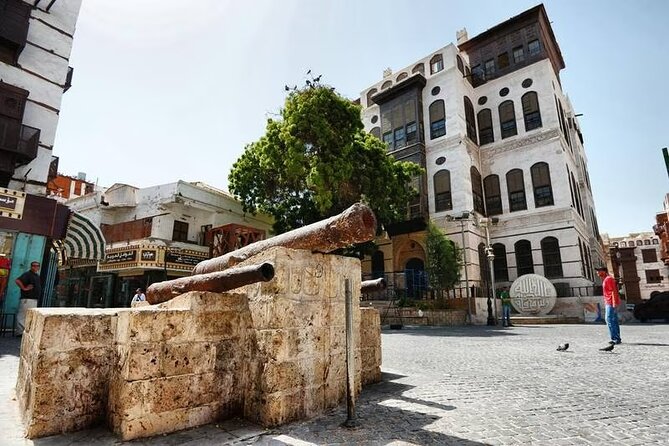 Guided Tour in Jeddah by local woman - The Jeddah Flagpole as a contrasting stop