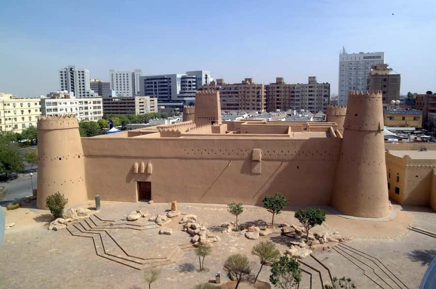 Half Day in Riyadh, Almasmak, National Museum, Kingdom Tower - Beginning at Al-Masmak Fortress