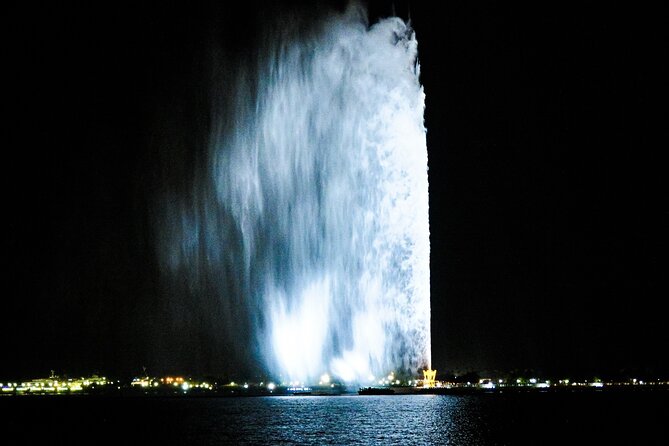 Half Day Jeddah Traditional City Tour - Ukash Mosque and Al-Rahmah Mosque
