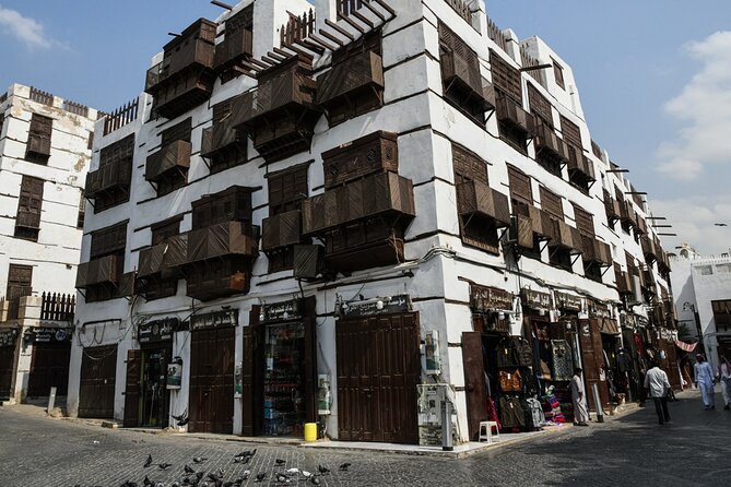 Half Day Jeddah Traditional City Tour - Tayyebat Museum puts Jeddah’s past in context