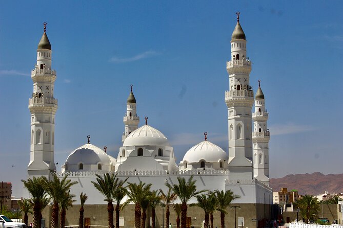 Half - Day Tour in Prophet Mohammed City - Al-Masjid an-Nabawi, the spiritual center