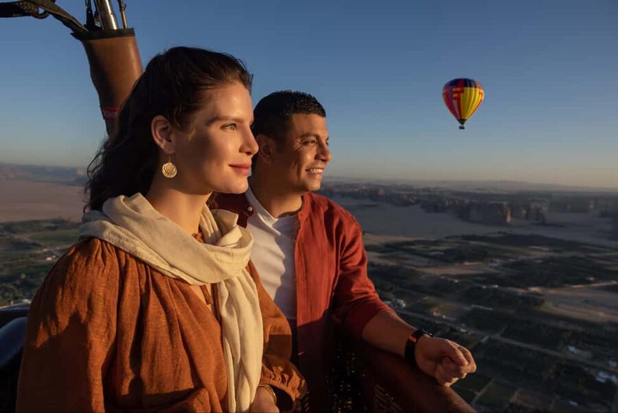 Hegra Al Ula: Sunrise Hot Air Balloon Flight - Watching the Balloons Inflate in the Dark