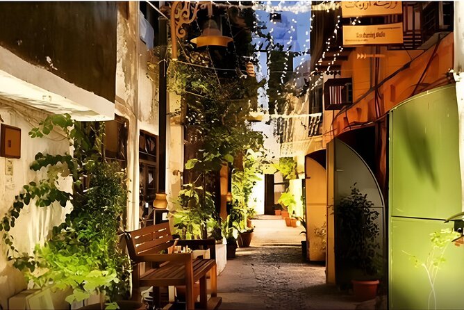 Historical & Heritage Al Balad Tour in Jeddah - Artists’ Street, Street 97, and Saudi-made crafts