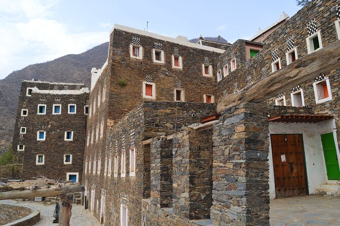 Historical & Heritage Tour in Abha- Rijal Almaa Village - Why this six-hour route works well