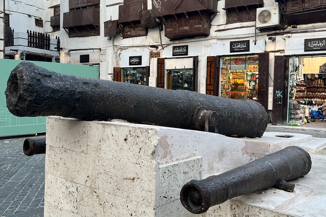 Historical & Heritage Tour in Jeddah Al Balad - Qabel Trail and the working market