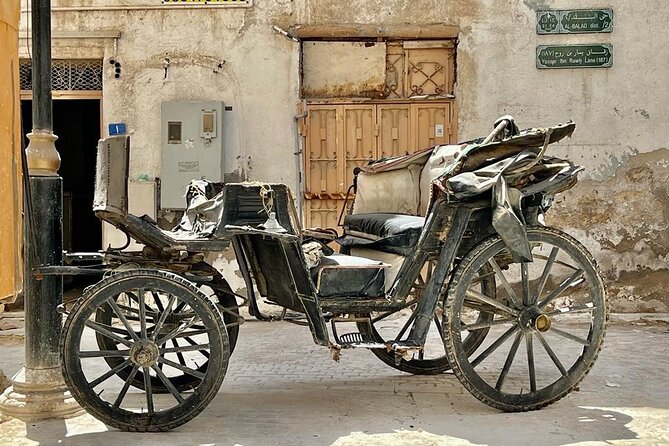 Historical & Heritage Tour in Jeddah Al Balad - A drink in an old cafe