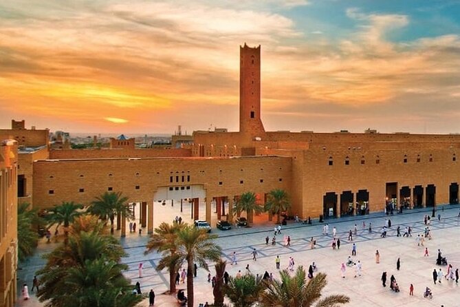 Historical Riyadh Self-Guided Audio Walking Tour - Al Thumairi Street and the clock from 1966