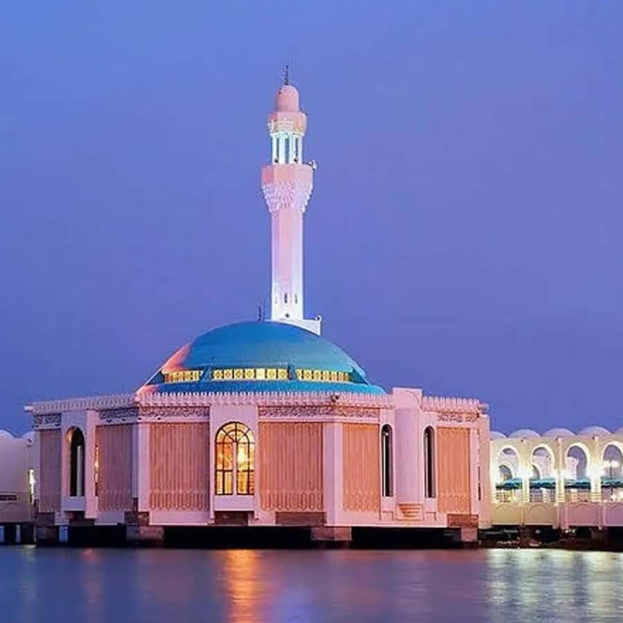 Jeddah: Al-Balad Old Town Tour with Guide - The Bedouin market and traditional goods