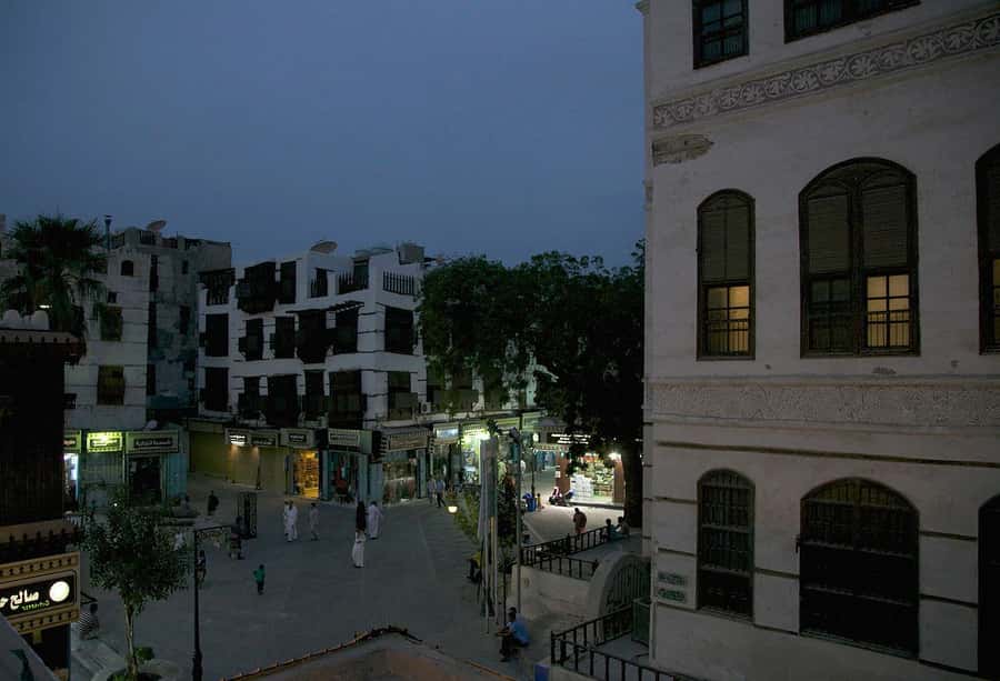 Jeddah: Old Town Historical Highlights Tour (Private) - Beit Nassif and the old city gates