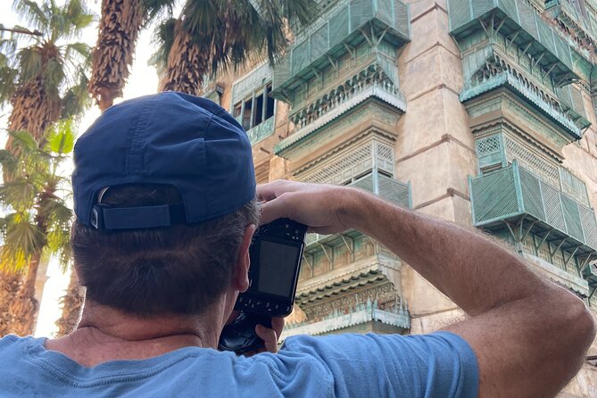 Jeddah Old Town Tour (Al Balad) - Old houses, wooden windows, and unusual building materials