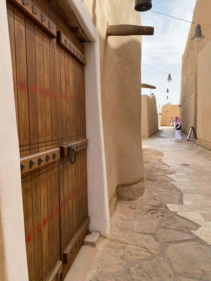 Riyadh: Al-Diriyah, Al-Masmak, Souq Al-Zal, & Boulevard Tour - Al-Masmak Historical Palace and the 1902 turning point