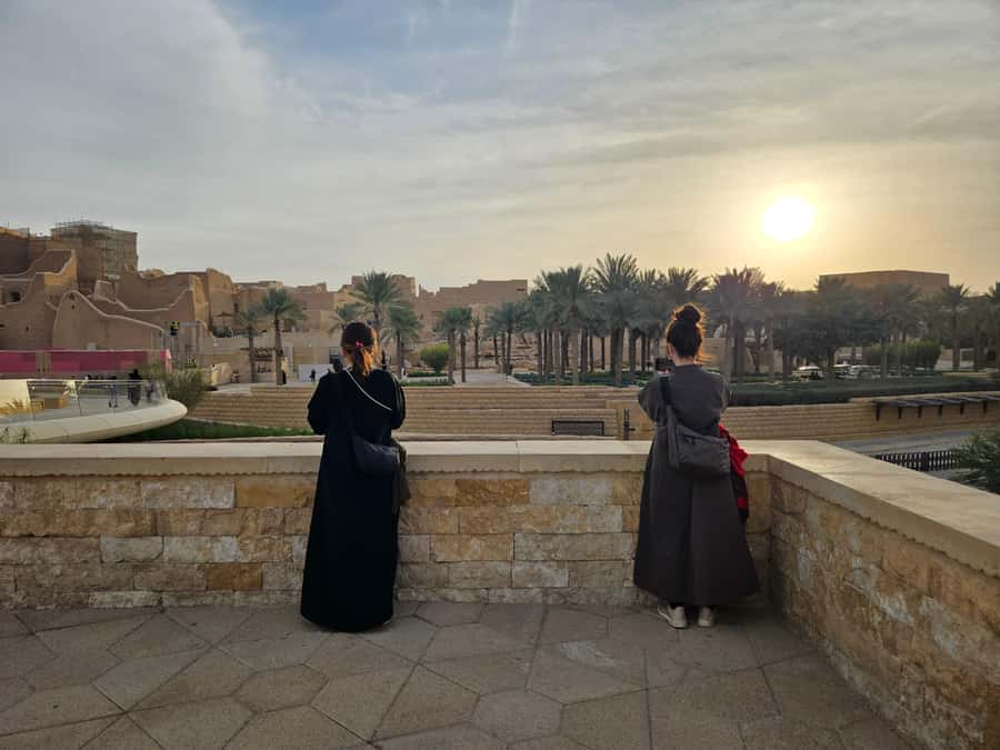 Riyadh: Diriyah, AL Masmak Fortress, AL Murabba Palace Tour - Al Masmak Fortress and the old city streets