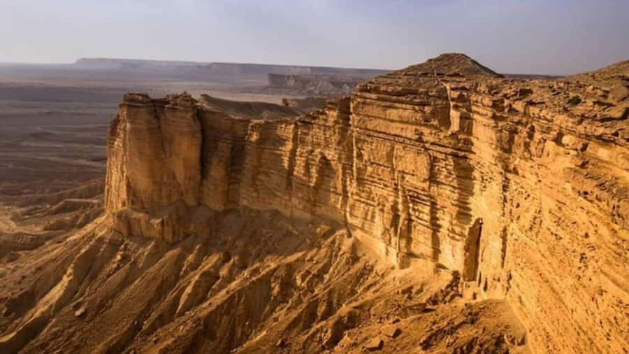 Riyadh Edge of The World and Bat Cave Visit by Bus - Sunset, dinner, and the evening mood