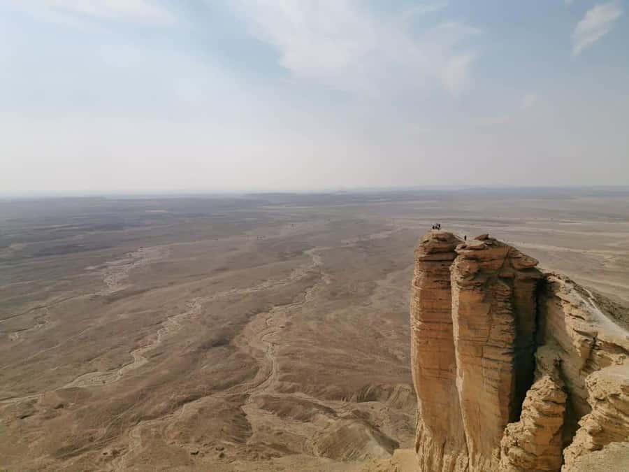 Riyadh Edge of The World and Bat Cave Visit by Bus - What to pack for the desert