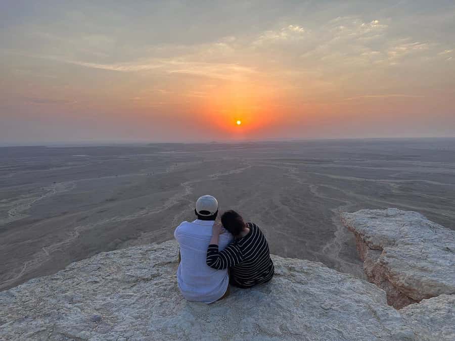 Riyadh: Edge of the World Private Guided Tour with dinner - Key details before you book