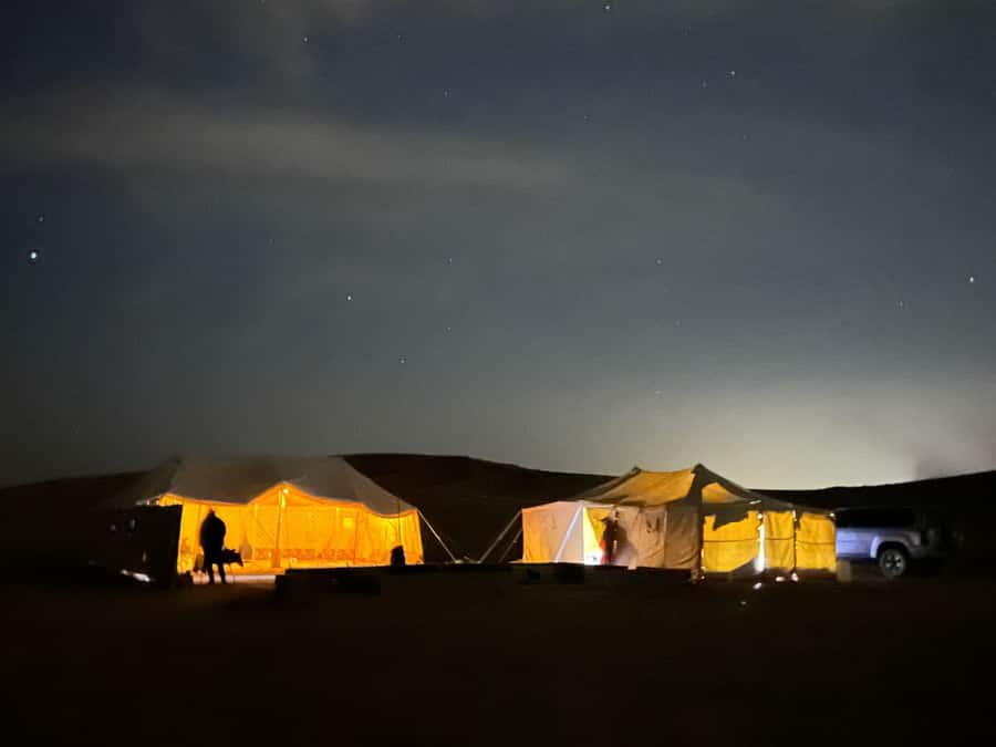 Riyadh: Edge of The World with dinner & Campsite Shared Tour - The short walk to the cliff edge