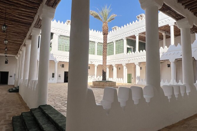 Riyadh Full City Tour - Murabba Palace and the story behind the palace walls