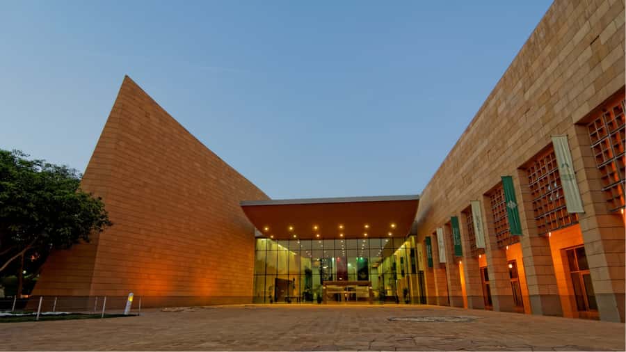 Riyadh: Full Day City Tour Guided with Transport - Key points to know before booking