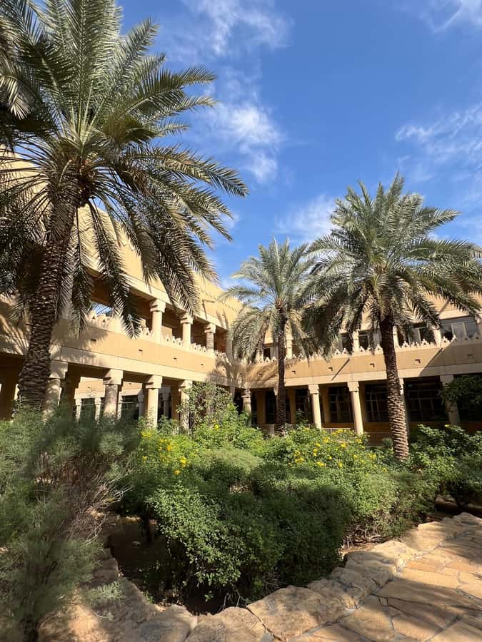 Riyadh: Masmak Fort, Souq AlZal, and Murabba Palace Tour - Why this six-hour route works for first-time visitors