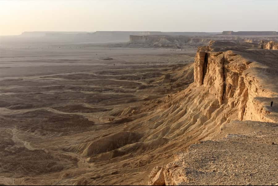 Riyadh: Trip to Edge of the World - Leaving Riyadh at 4:00 PM