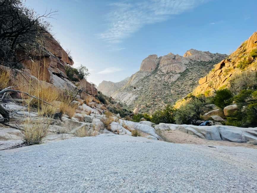 Taif: Al-Makhadah Valley Hiking Tour with Snacks - Key points to know before you go