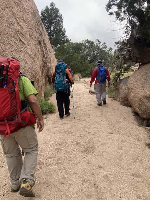 Taif: Al-Makhadah Valley Hiking Tour with Snacks - Why Al-Makhadah Valley makes a good Taif outing