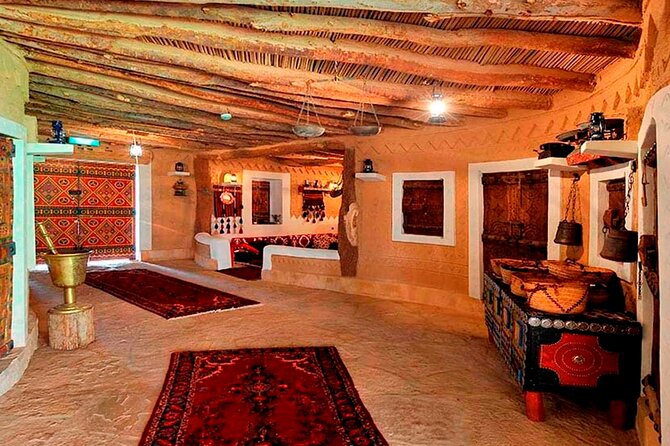 Traditional SAUDI Dinner Experience - What You May Eat During the Two-Hour Meal